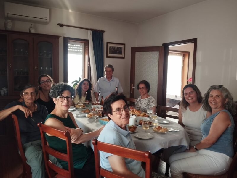 «Aprendi que…». Testemunho de leituras teresianas